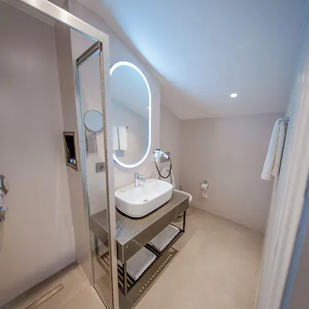 The Palm Bosphorus 3*