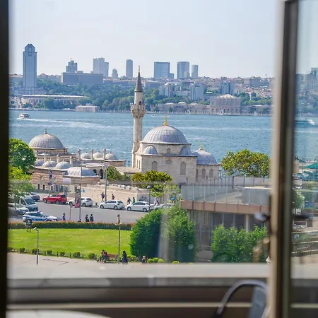 The Palm Bosphorus Hotel *