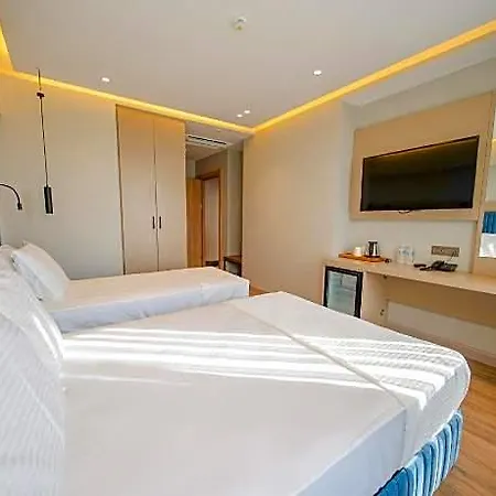 The Palm Bosphorus 3*