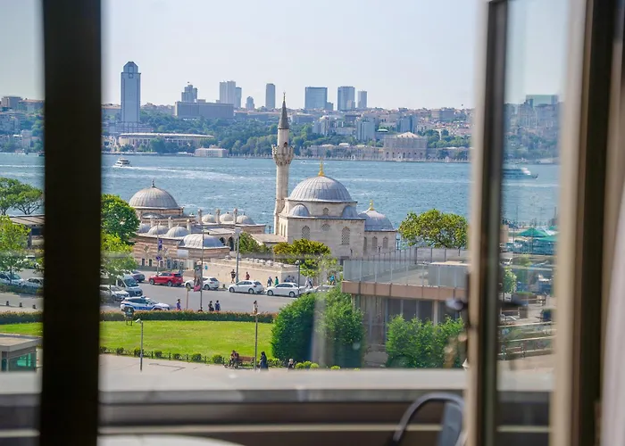 The Palm Bosphorus Hotel 3*