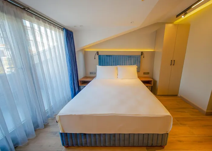 Отель The Palm Bosphorus 3*